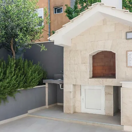 One-bedroom In * Makarska