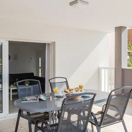 Apartman One-bedroom In Makarska