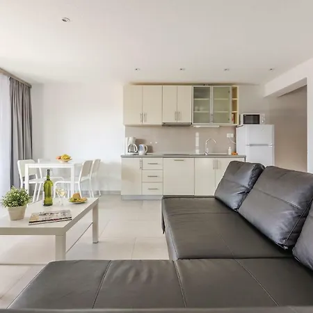 One-bedroom In Apartman Makarska